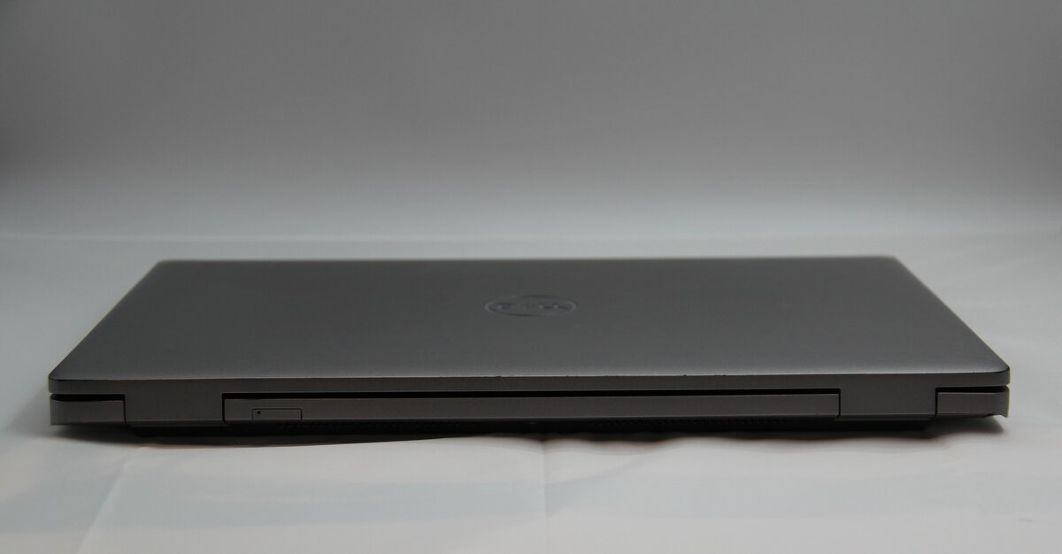 DELL Latitude 5520