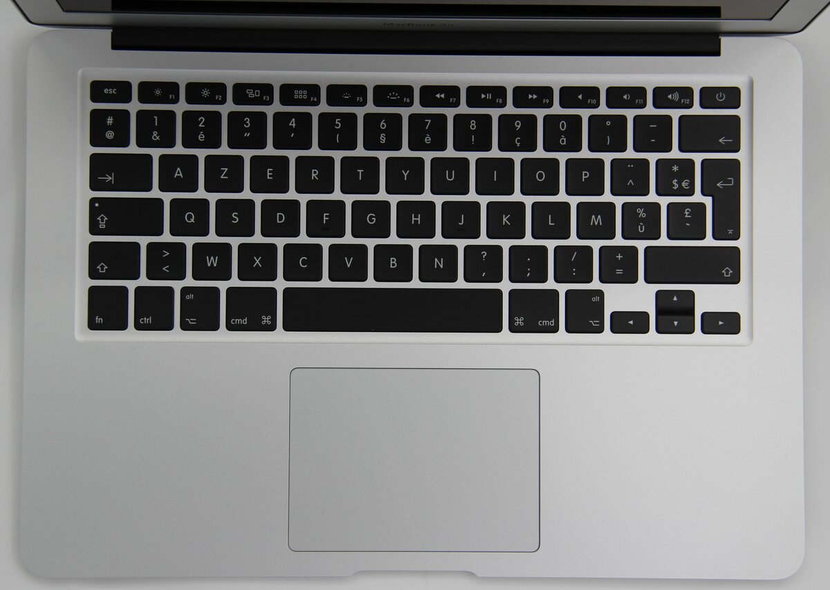APPLE Macbook Air 7,2 2015