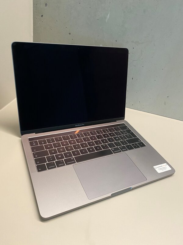 APPLE Macbook Pro 15,1 2018