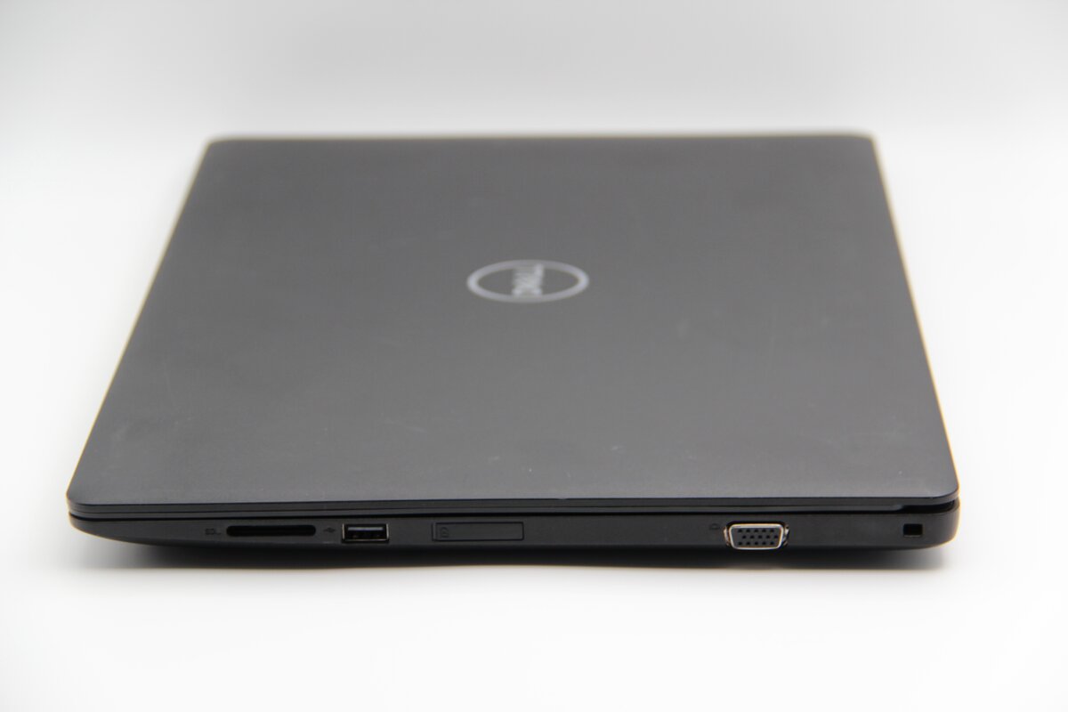 DELL Latitude 3590